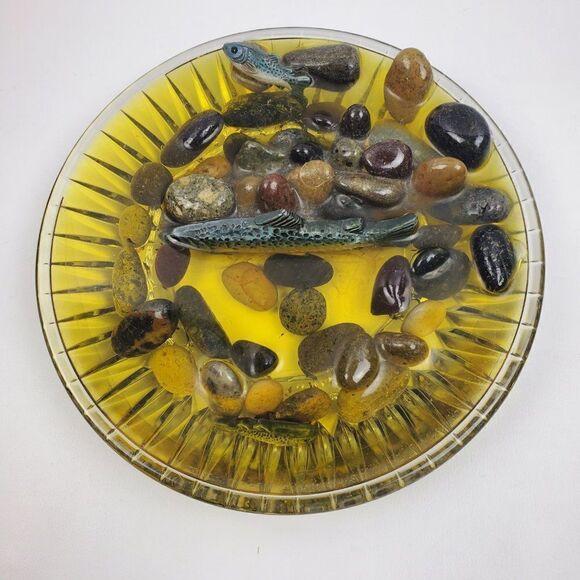 Vintage Embedded Raised Fish River Rock Clear Ribbed Glass‎ Dish Paperweight - Picture 10 of 10